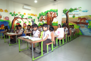 students studying image best english medium school in calicut